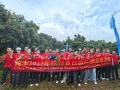 昶豐周末辦公室人員出動， 現(xiàn)摘現(xiàn)吃桂味荔枝， 解鎖夏日團建快樂！